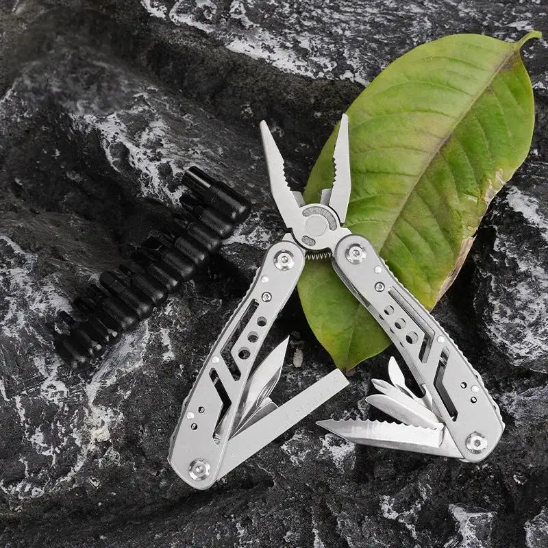 Stainless Steel 24 in 1 Multitool Cutter Screwdriver Portable for Camping Hunting Outdoor Gift High Quality Folding Tool for Men
